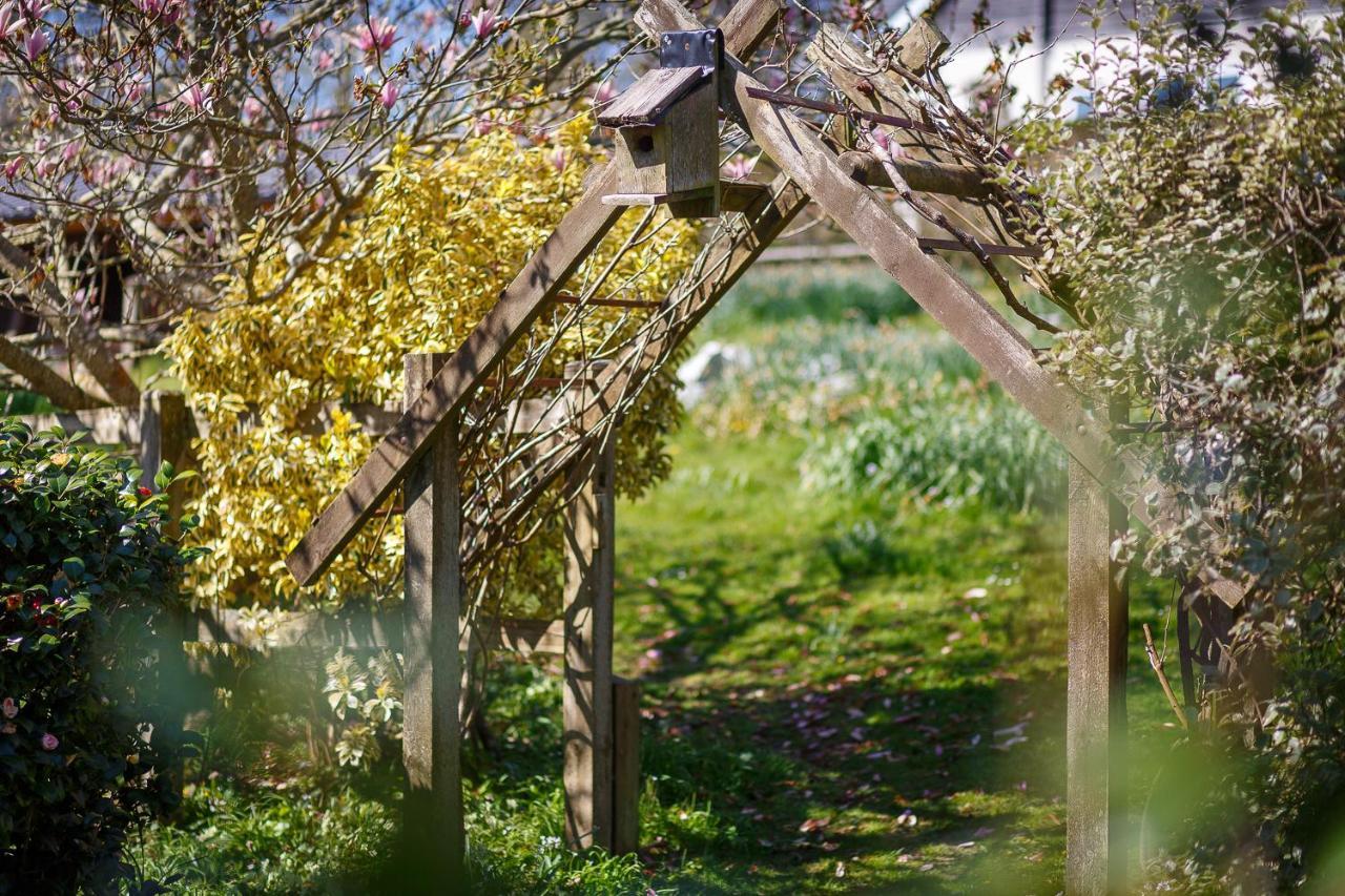 The Snug At Cornish Barn Holidays ทรูโร ภายนอก รูปภาพ