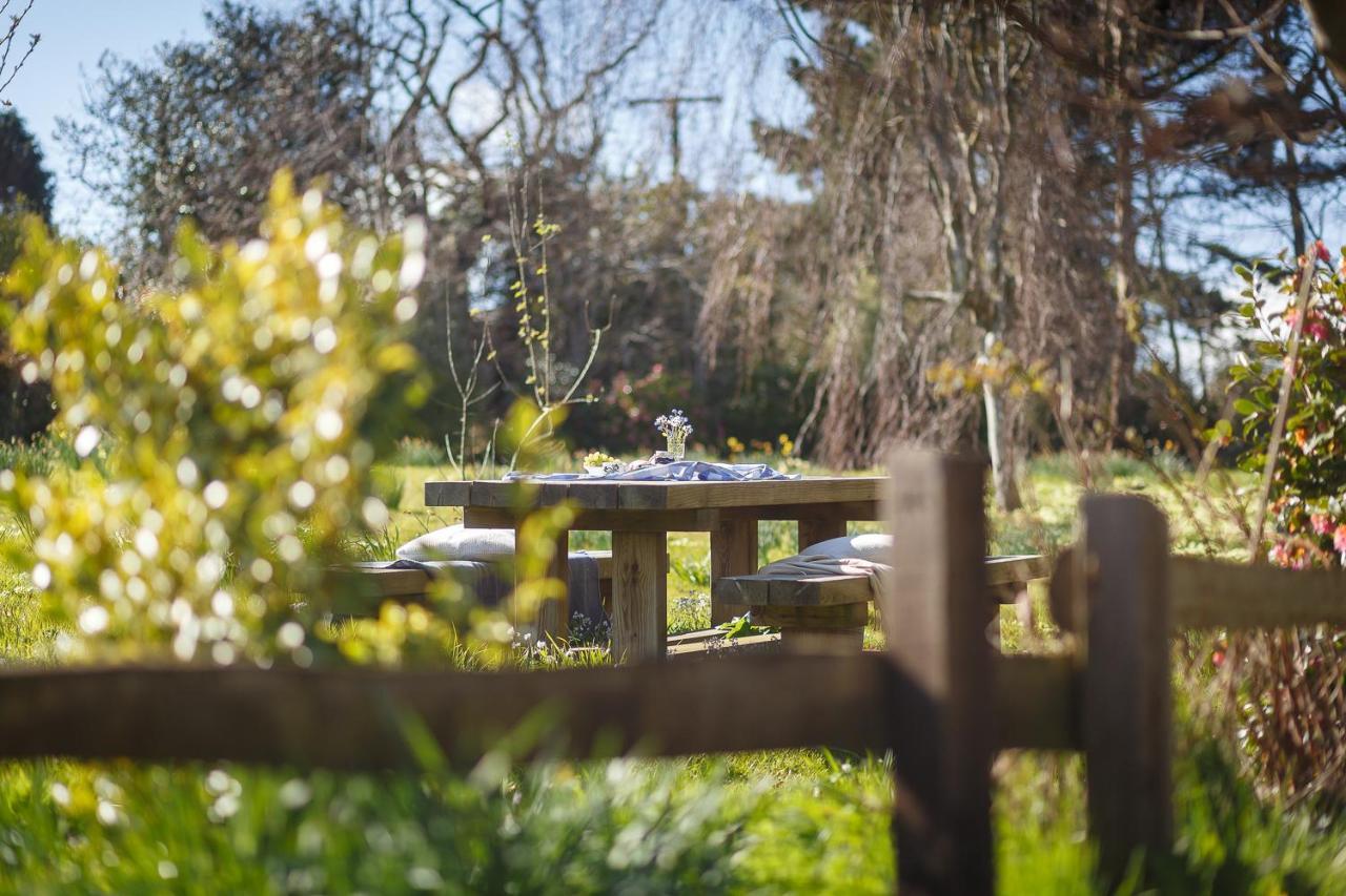 The Snug At Cornish Barn Holidays ทรูโร ภายนอก รูปภาพ