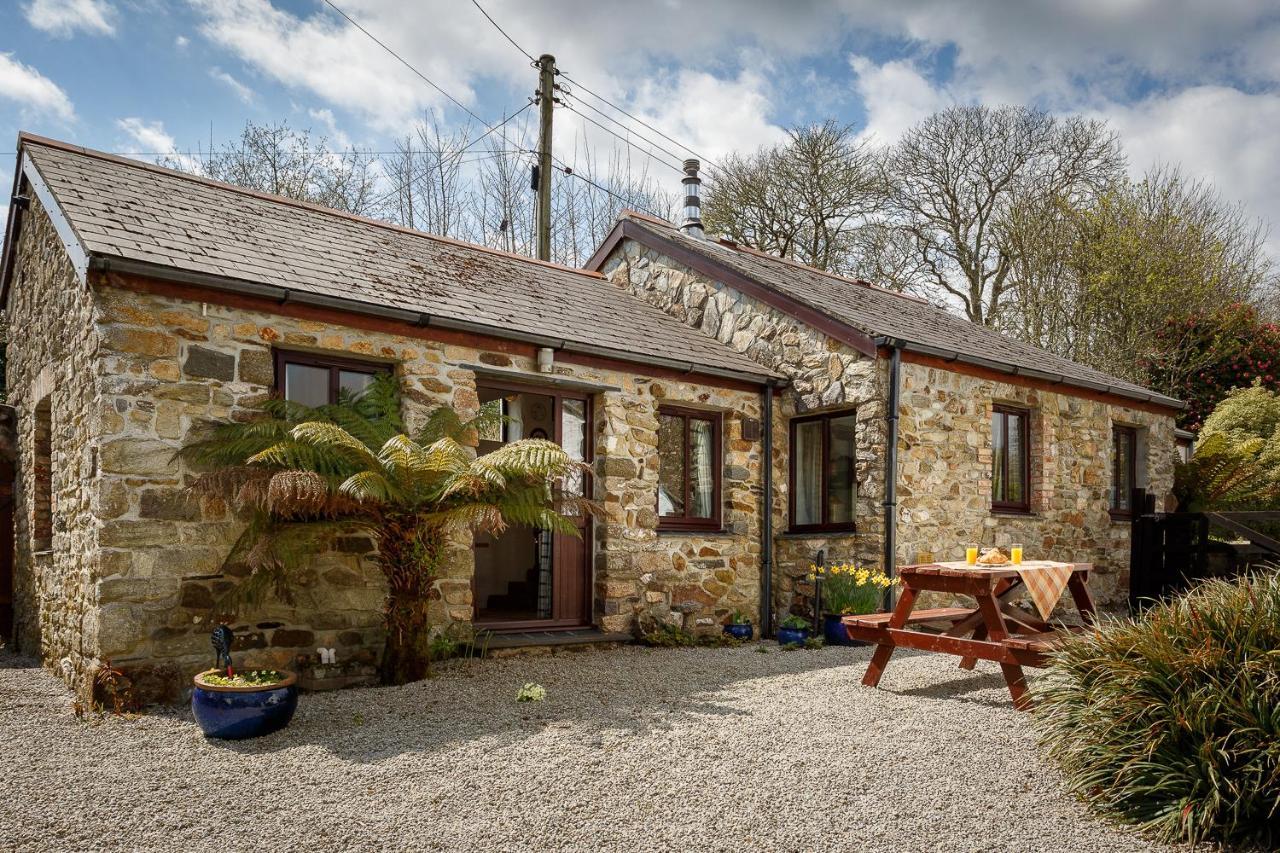 The Snug At Cornish Barn Holidays ทรูโร ภายนอก รูปภาพ